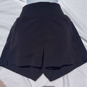 Athleta Trekkie North black short size 8